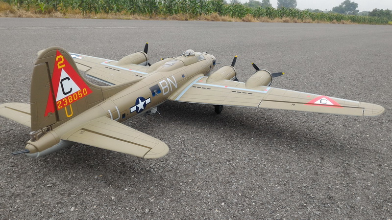 Model Review FREEWING HOBBY KING B 17 Flying Fortress 1600mm 